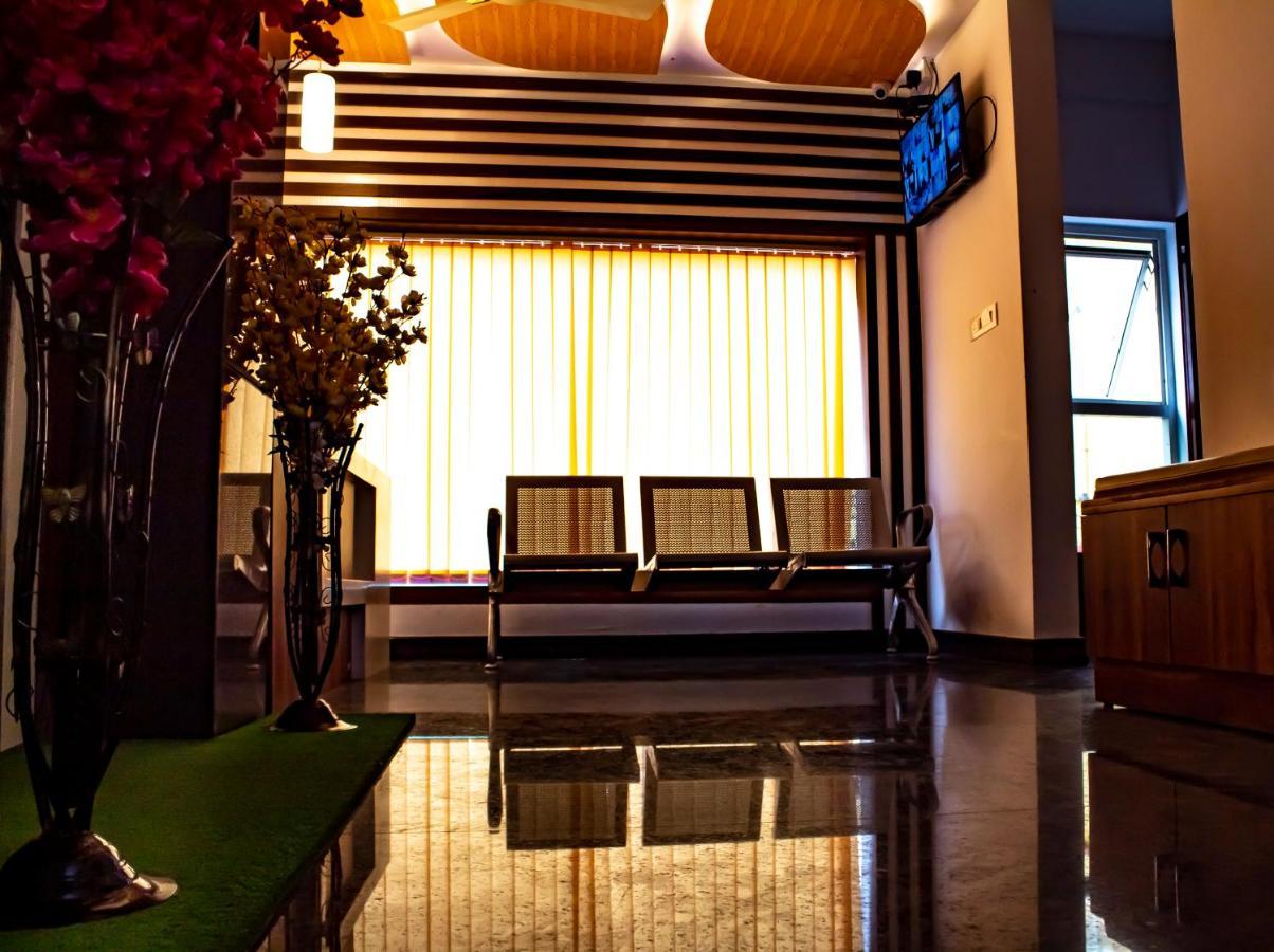 Hotel Royal Suites Bangalore Eksteriør billede
