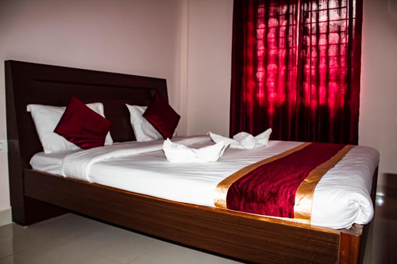 Hotel Royal Suites Bangalore Eksteriør billede