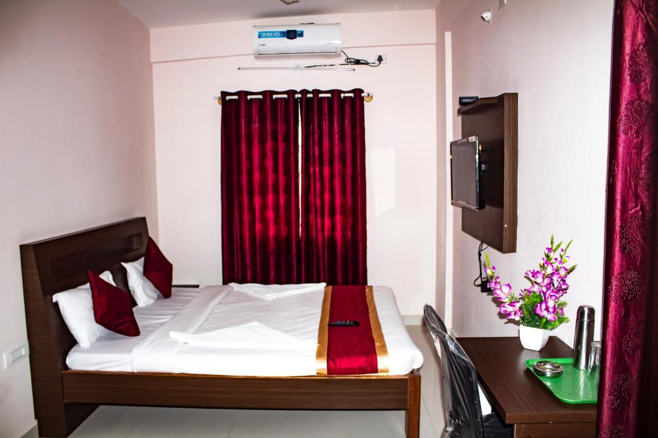 Hotel Royal Suites Bangalore Eksteriør billede