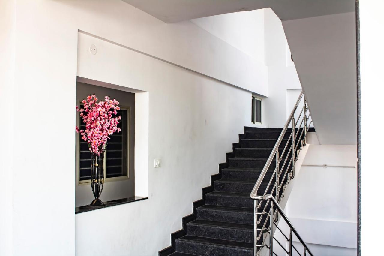 Hotel Royal Suites Bangalore Eksteriør billede
