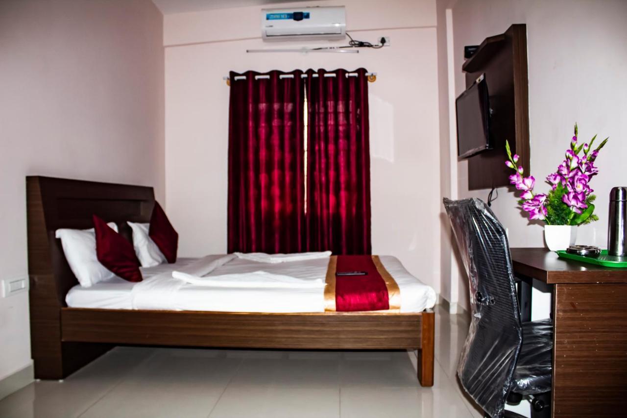 Hotel Royal Suites Bangalore Eksteriør billede